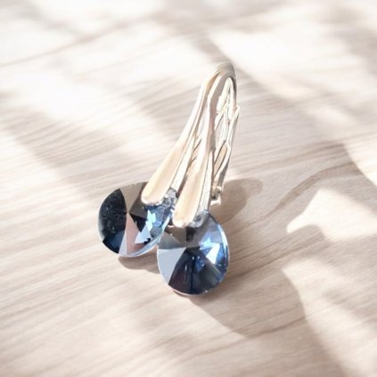 Dievčenské strieborné náušnice s nádhernými svetlomodrými krištálikmi