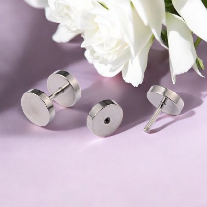 Šróbovacie náušnice z chirurgickej ocele okrúhle 8 mm