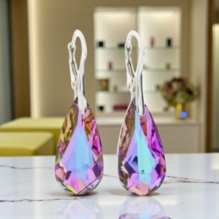 mSperk.sk #náušnice #doplnky #predievcata #nausnice #dnesnosim Zažiar s jedinečnou eleganciou. Tieto strieborné dámske...