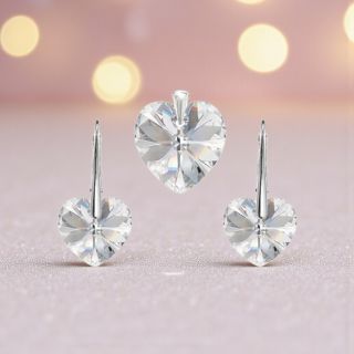 💎 Strieborný set srdce Crystals – číre prevedenie MSPERK.sk - Tip na darček č. 150🤩 Romantický, jemný a nadčasový set,...