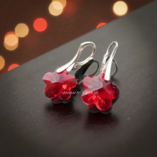 mSperk.sk - Tip na darček č. 159🤩 🌺 Strieborné dámske náušnice kvety – Flower Siam (červené) Zvodné, romantické a plné...