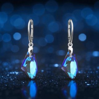 msperk.sk - tip na darček 163.😍👉 💎 Strieborné dámske náušnice Galaktik Crystal Bermuda Blue Objavte krásu nekonečného...